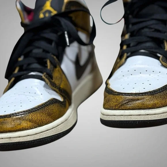 Nike Air Jordan 1 Mid SE "Wear Away" sneakers Size 4.5 Youth Authentic - Picture 1 of 12